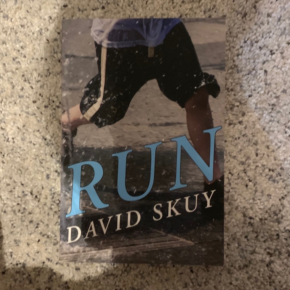 Teen novel bundle - Picture 3 of 6
